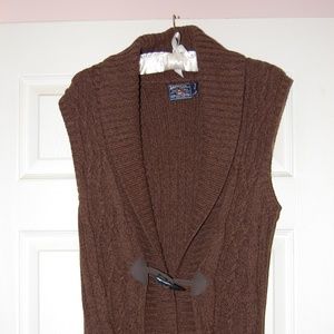 BROWN SWEATER VEST
